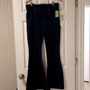 NWOT Women's T.C.E.C High Waisted Wide Flare Jeans Size L